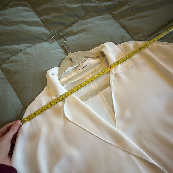 SOLD Aritzia Babaton Martin Blouse - Picture 9 of 9